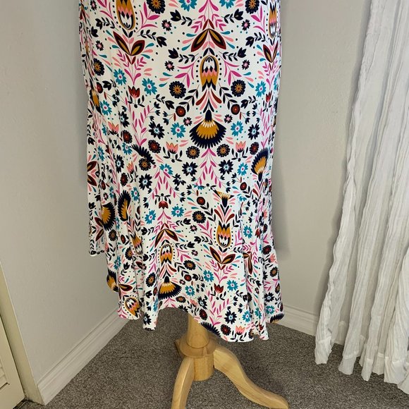 🎉❤️HP❤️🎉  BODEN Tessa Midi Dress, White Carnival Floral, Size 4P - Picture 4 of 11